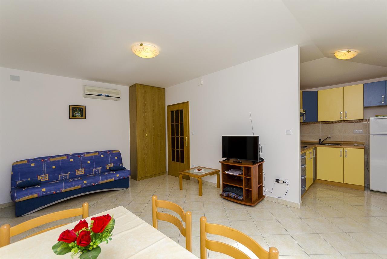 Apartments Krusica Trogir Exterior photo